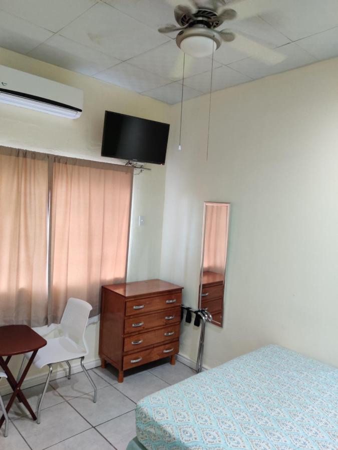Woodbrook On The Avenue Bed & Breakfast Port of Spain Eksteriør bilde